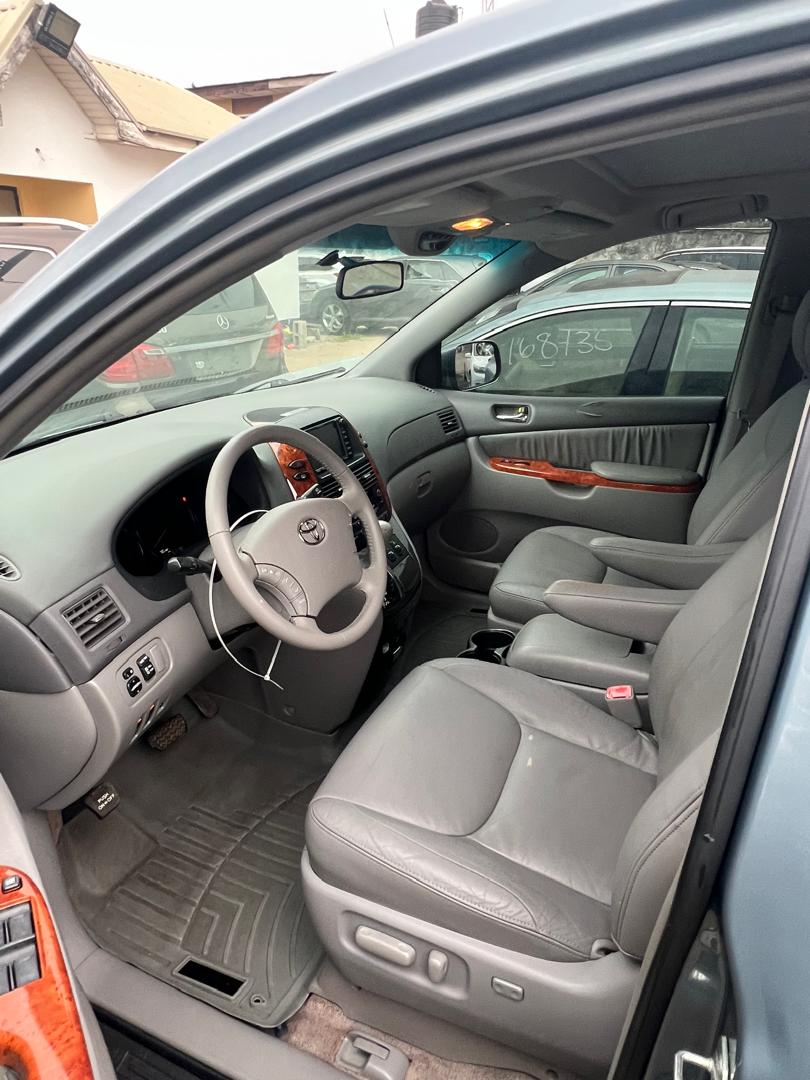 Toyota Sienna