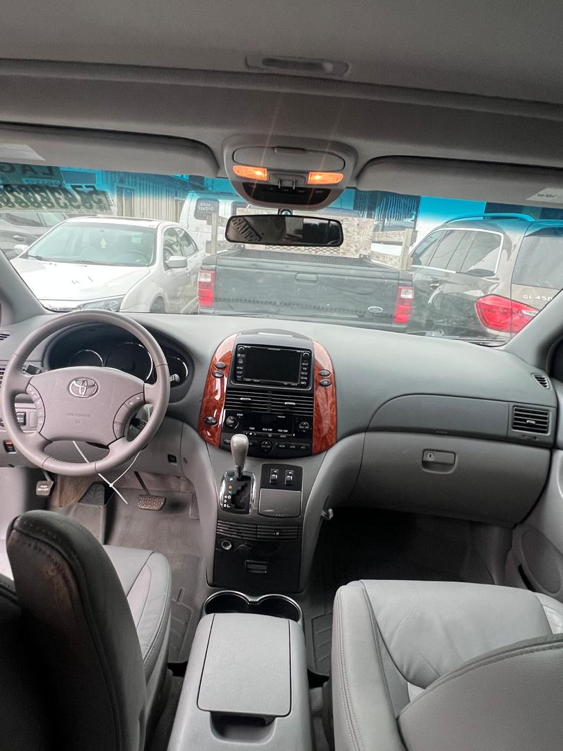 2009 Toyota Sienna