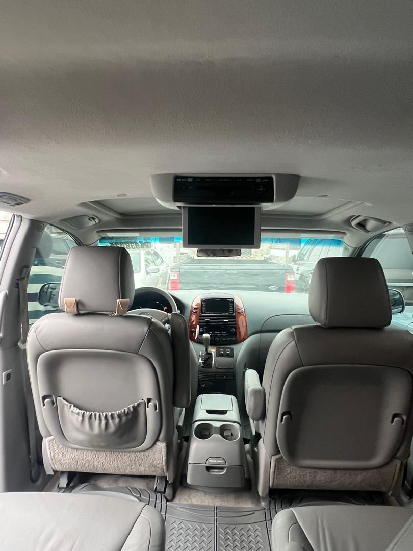 2009 Toyota Sienna